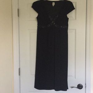 Signature by sangria Black dress beads & satin run